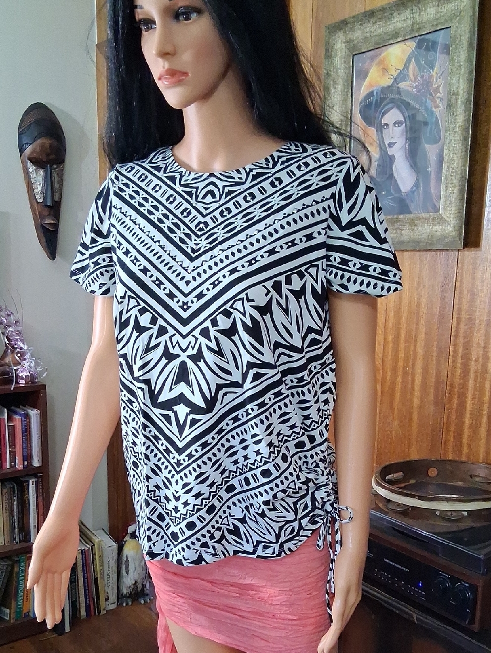 Alfred Dunner Black & White Geometric Short Sleeve Tee with Side Tie